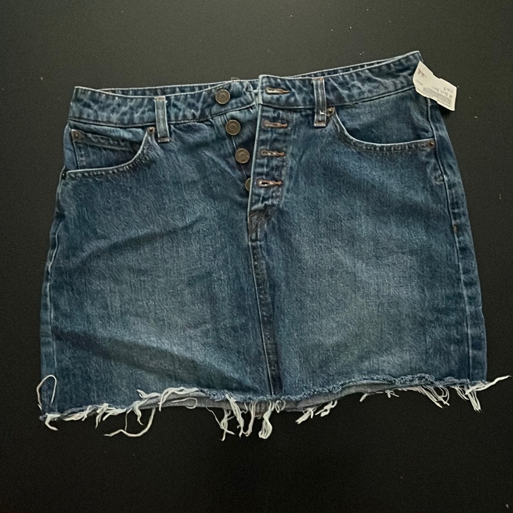 Volcom Brand Jeans, Stoned Mini Skirt, Size Medium